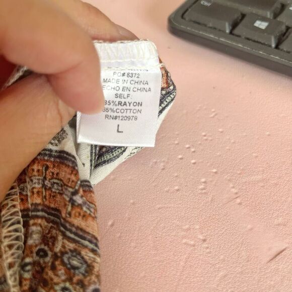 Entro NWT Batik Print 3/4 Sleeve V Neck Crop Wide Leg One Piece Jumpsuit Romper - Picture 14 of 14